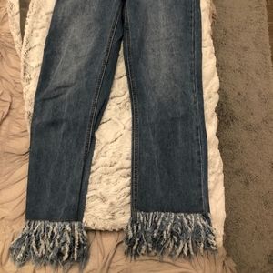 Fringe Bottom Jeans